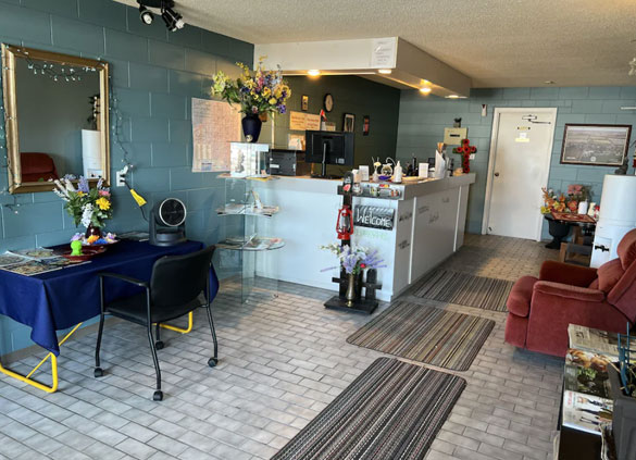Earlton Motel Exterior - Comfortable Lodging in Earlton, ON